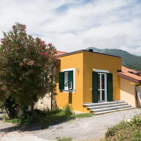 La Casa Dei Gelsi 3* Loano