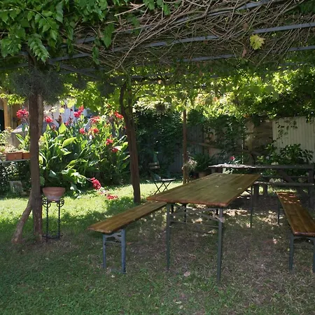 La Casa Dei Gelsi Bed and breakfast 3*