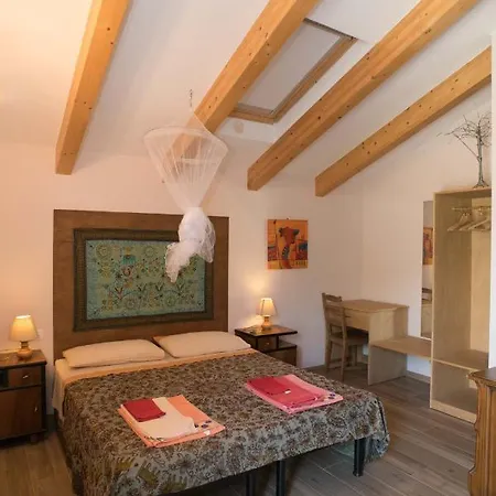 La Casa Dei Gelsi 3* Loano